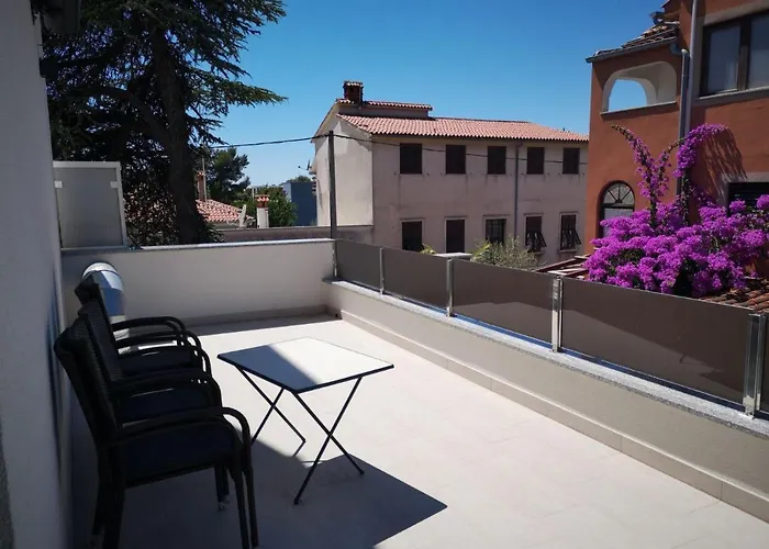 Galeb Osjecka Ulica 37 * Пула